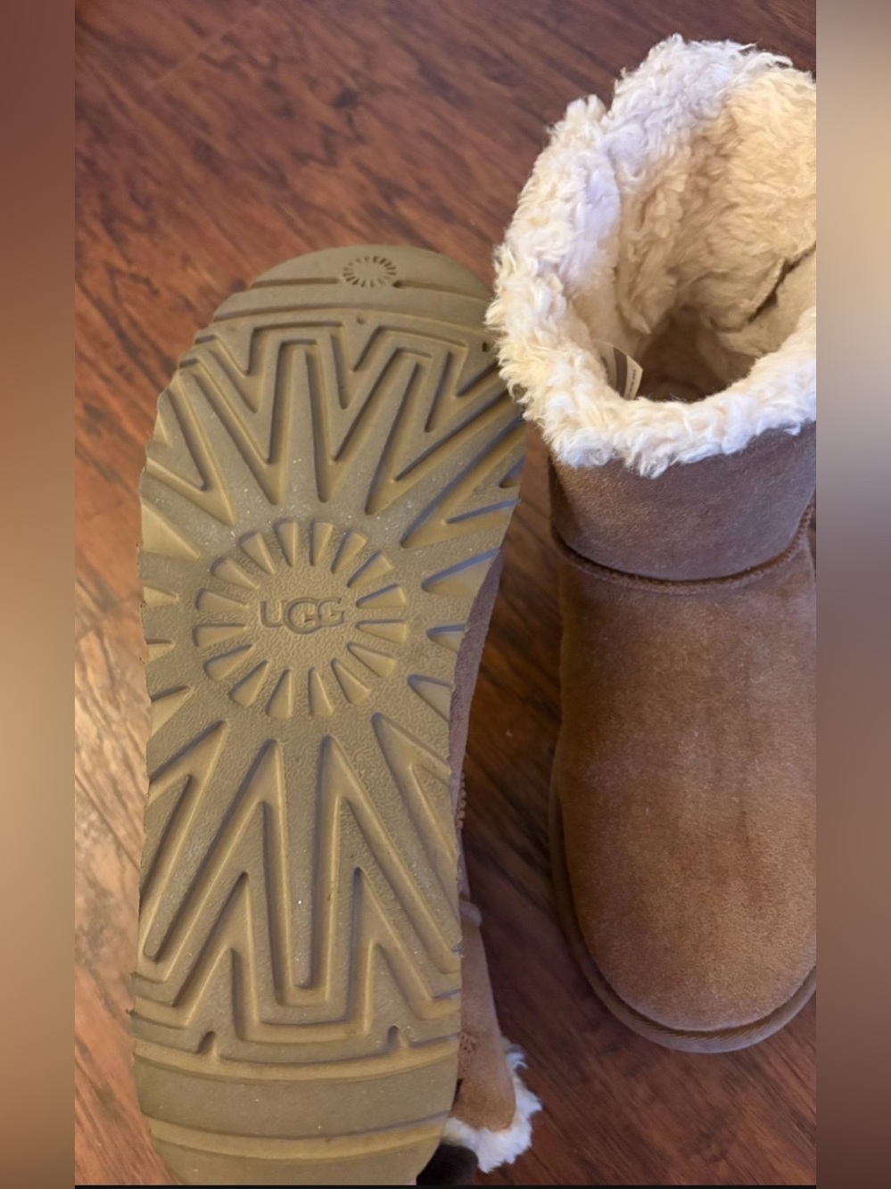 UGG Chestnut Suede Short Boot with Dark Brown Bow - Picture 6 of 7
